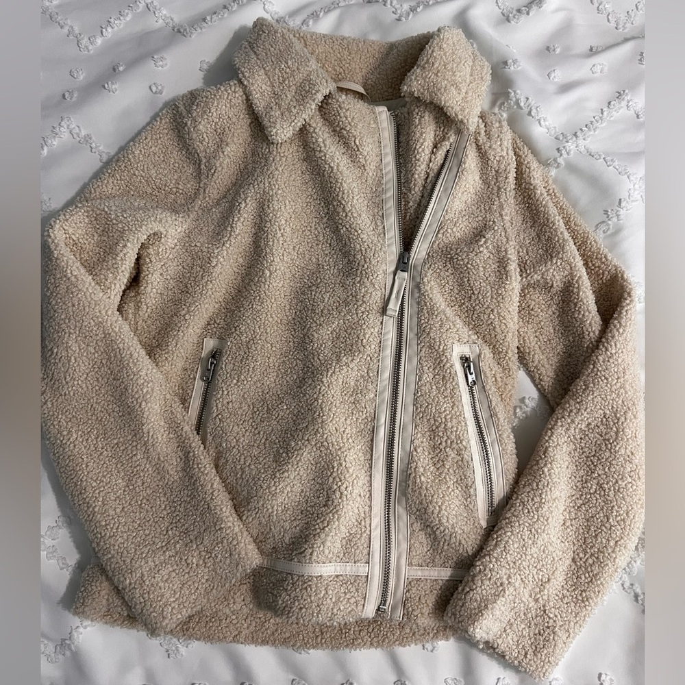 Abercrombie kids Sherpa bomber jacket